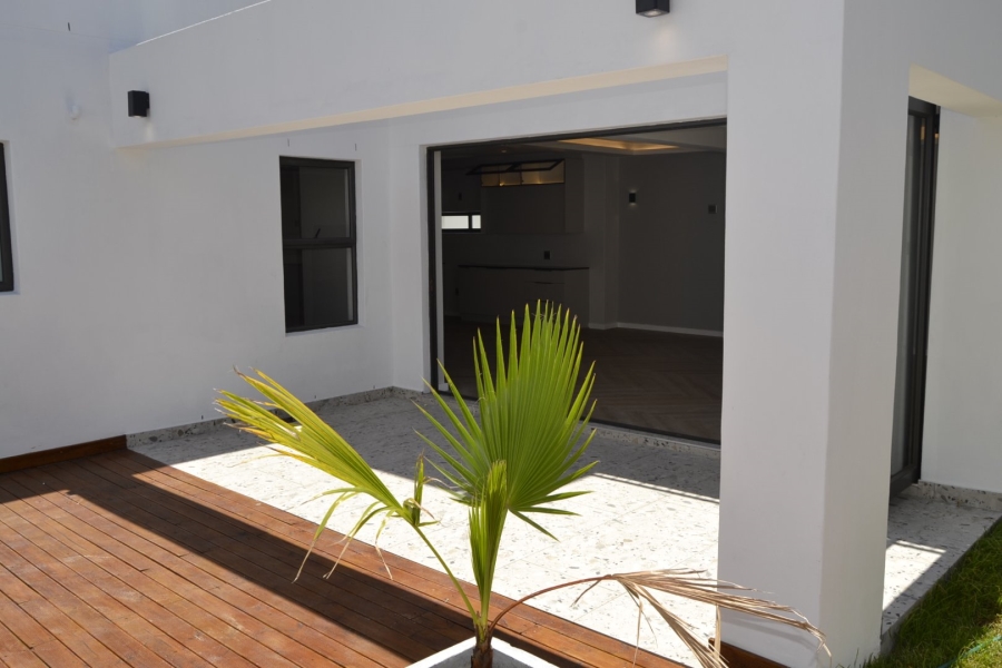 3 Bedroom Property for Sale in Croydon Gardens Estate Western Cape